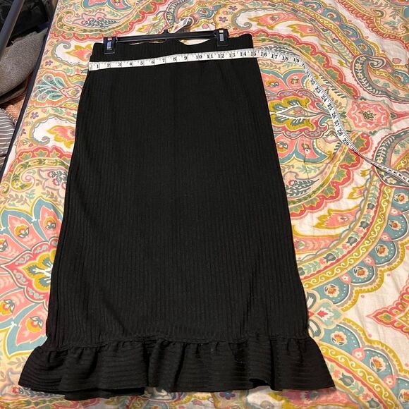 Urban Outfitters Dresses & Skirts - Urban Outfitters strapless sweater dress with ruffle‎ detail - size large